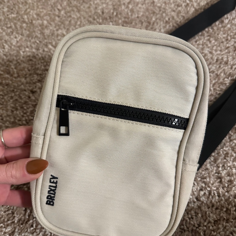 Brixley cross body bag